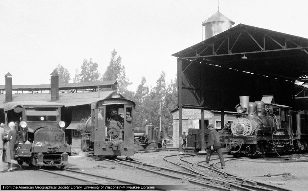 Locomotoras en la estación Braden de Rancagua, Chile 1930