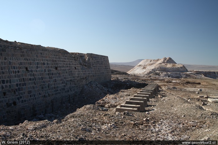 Oficina Tricolor en el desierto de Atacama - Salitrera cerca de Taltal