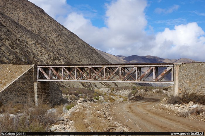 Puente cerca de Agua Grande - longitudinal
