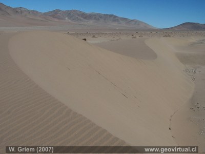 Duna transversal en Atacama, Chile