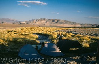 Zelten in La Ola - in 3556 Metern H�he - chilenische Anden in Atacama