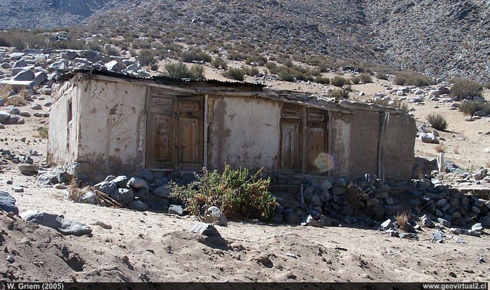 Letzte Häuser in dem Molle Tal - eine alte Handelsstrasse in der Atacamawüste