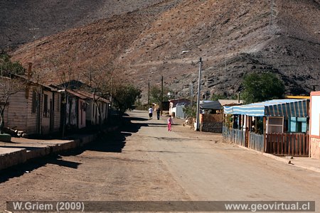 Calle en Incahuasi - Atacama, Chile