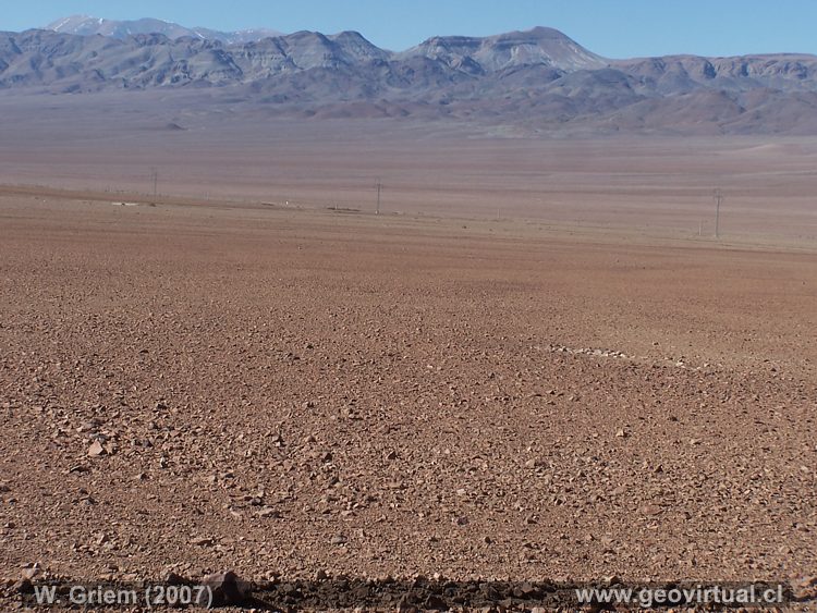 LLano de Varas, llano Humito y los cerros de la Peineta en las cercan�as de Inca de Oro (Atacama, Chile)