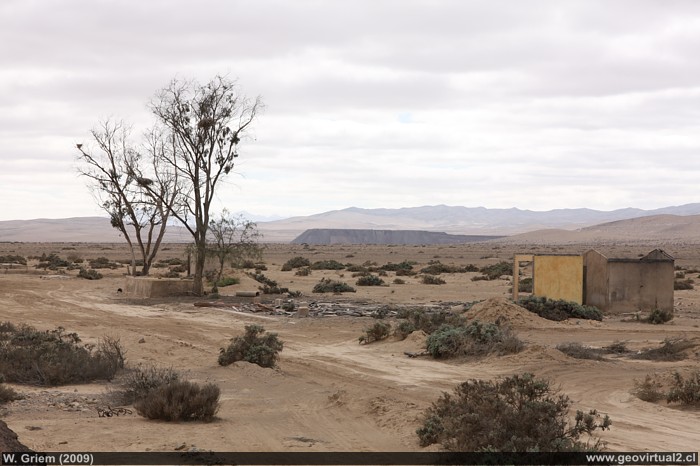 Estación Castilla, linea longitudinal en el desierto de Atacama - Chile