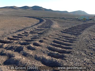 Tri�ngulo de v�as en Chimberros, Atacama - Chile
