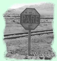Altes Stopp Schild in der Atacama W�ste 