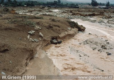 Erosi�n fluvial: Lluvia en el desierto (Regi�n Atacama)