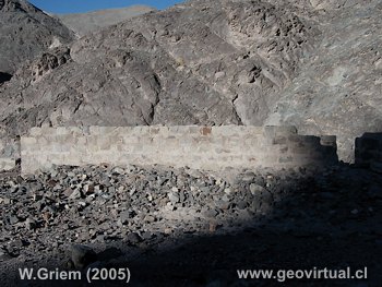Ruinas de la mina Sof�a - sector Puquios, Atacama