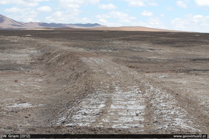 Terrplen de pleno desierto de Atacama, Chile