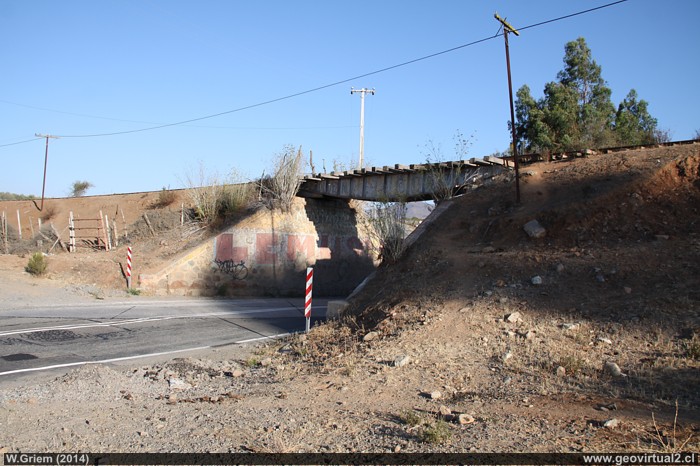 Puente Las Cañas, ferrocarril longitudinal de Chile