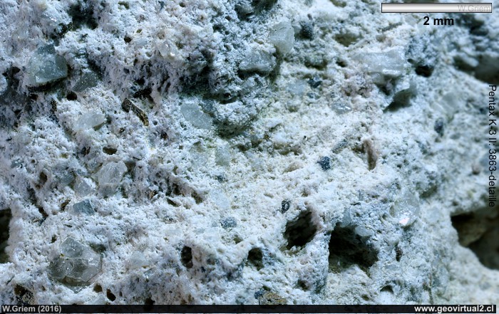 Toba dacitica del sector laguna Verde: Microfotografía