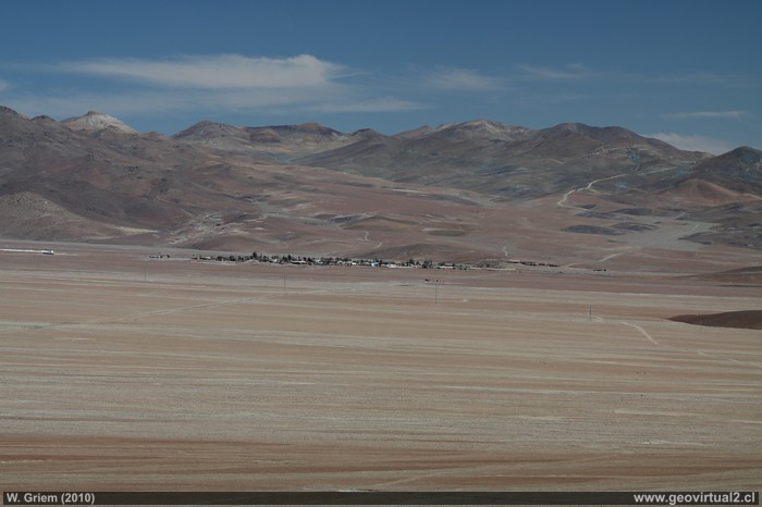 Llano San Pedro con Inca de Oro - Desierto Atacama, Chile
