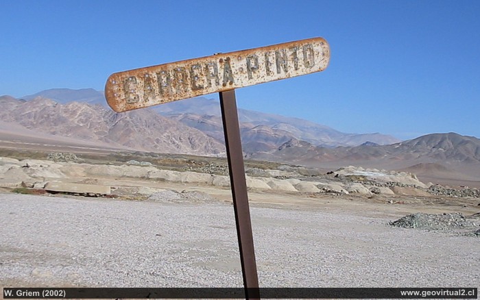 Altes Schild am Bahnhof von Carrera Pinto in der Atacama Wüste - Chile