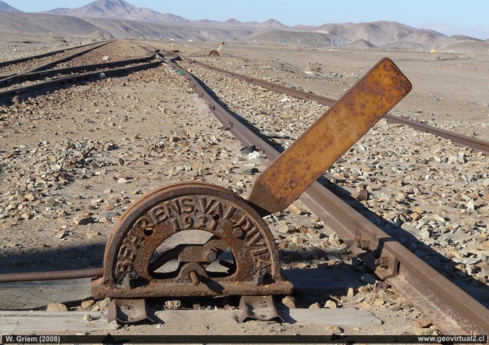 Linea ferrea en el desierto de Atacama, Chile