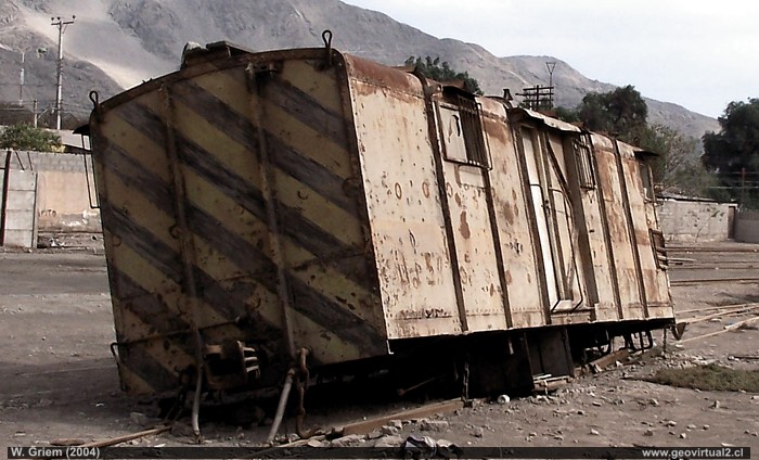 Carro abandonado en la estacion de Trenes de Copiapo, Region de Atacama