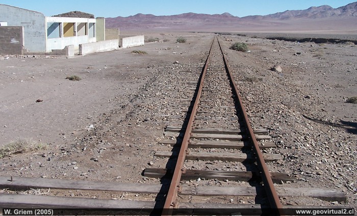 Die Eisenbahnstation Juan Godoy in der chilenischen Atacamawüste - Longitudinallinie