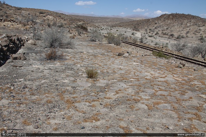 Anden en desuso entre Domeyko y Vizcachitas - ferrocarriles en la Región Atacama, Chile