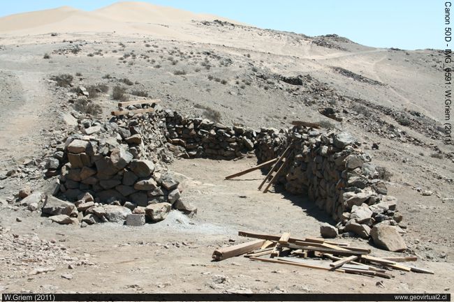 Mina Algarrobo cerca de Caldera - solo ruinas