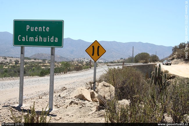 Puente de Calmahuida cerca de Socavon - ex linea ferrea longitudinal, Chile